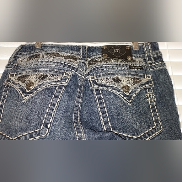 Miss Me JE5124EL Easy Boot Bejeweled Back Pocket Jeans Size 30 Pre-owned - Picture 5 of 8
